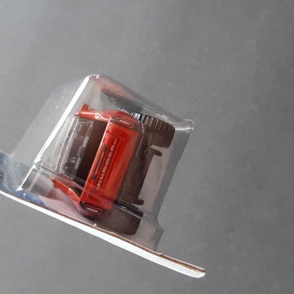 GMC Hummer EV Hot Wheels 2022 Green Speed - Picture 8 of 17